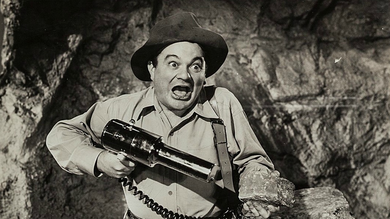 Leo Gorcey in Dig That Uranium (1955)