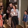 Marlow Barkley, Leighton Meester, Ella Allan, Mia Allan, Devin Trey Campbell, and Tyler Wladis in Single Parents (2018)