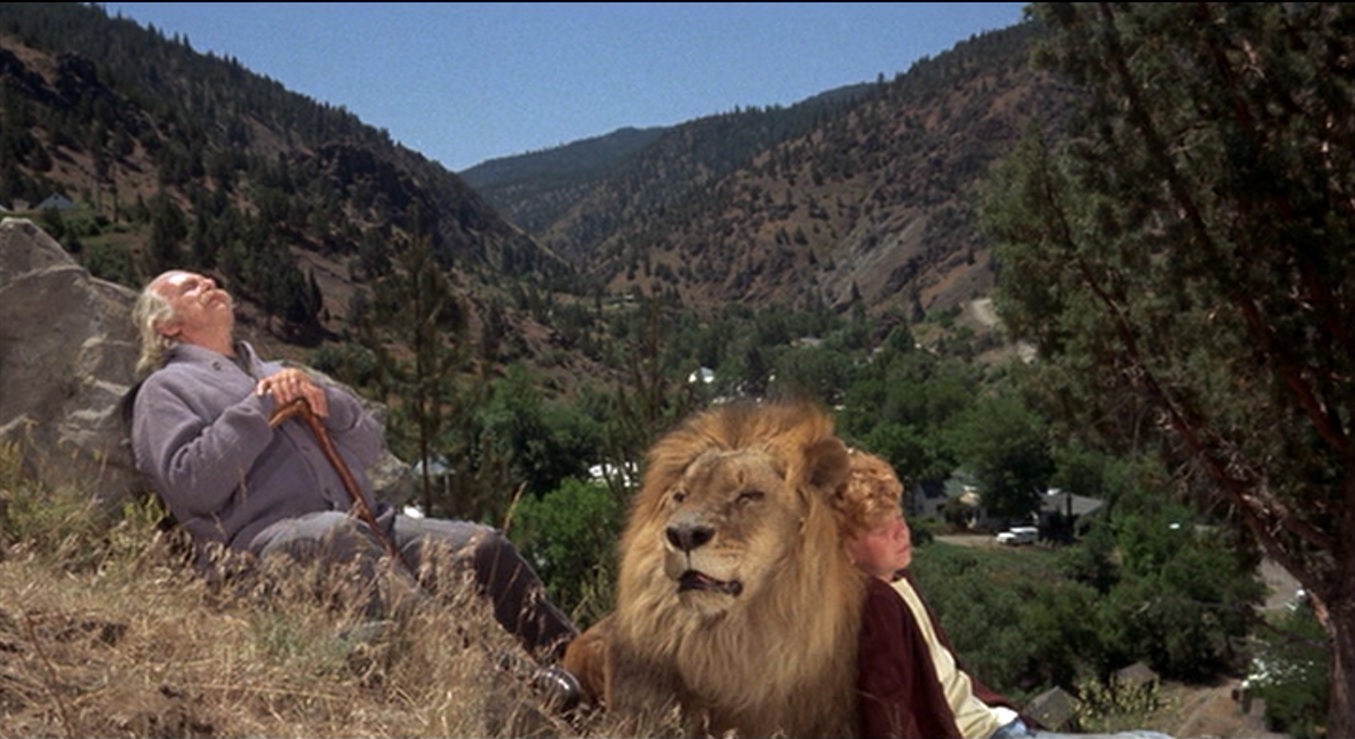 Will Geer, Johnny Whitaker, and Zamba in Napoleon and Samantha (1972)