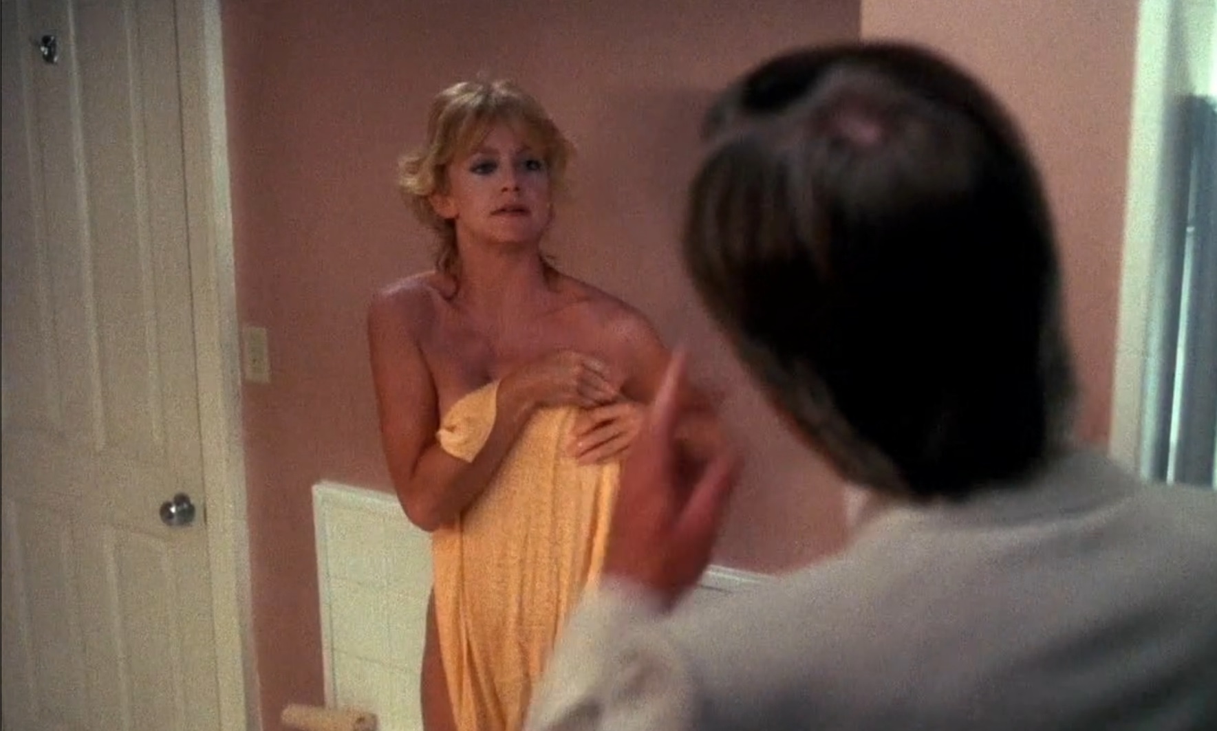 Goldie Hawn and James Keach in Wildcats (1986)