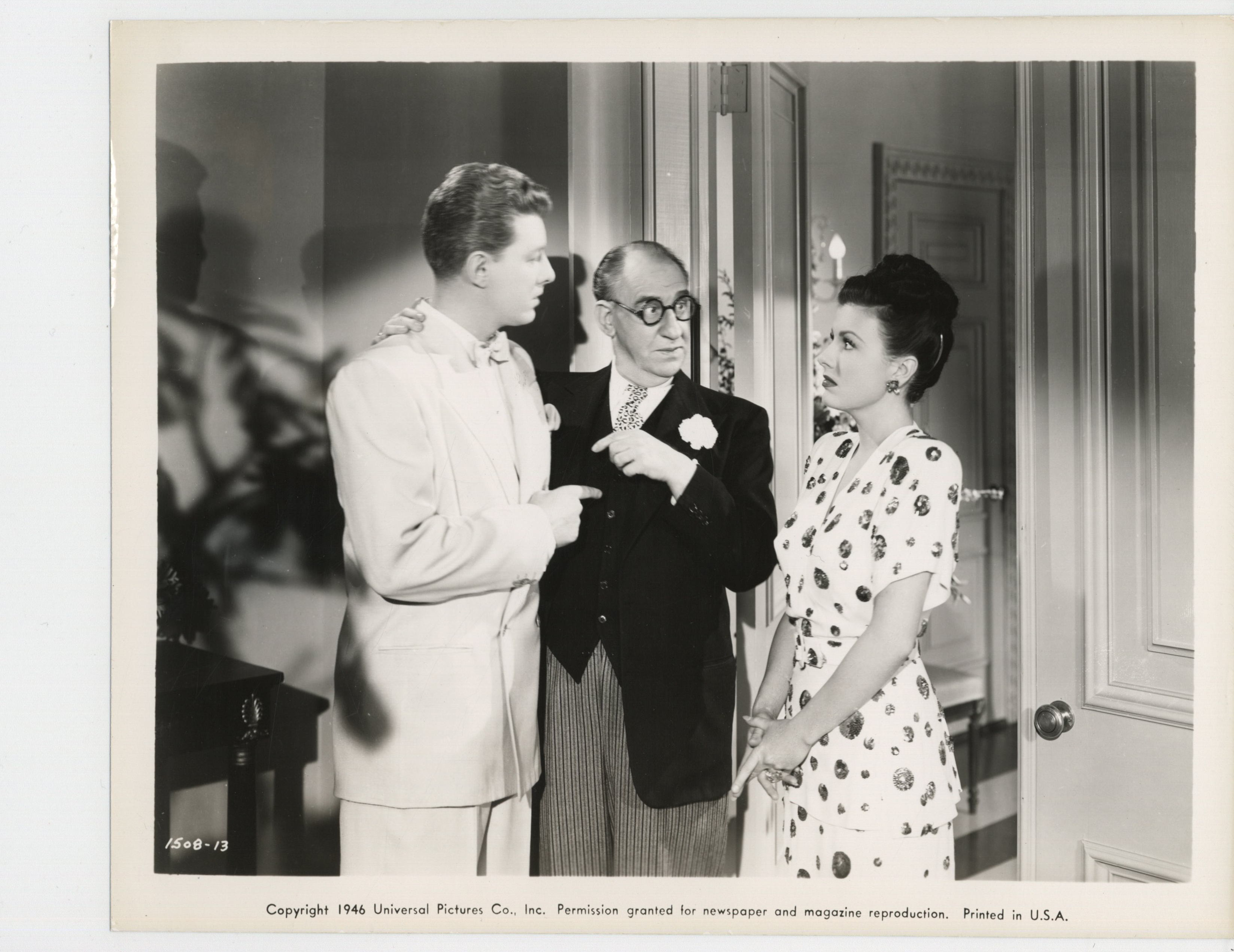 Frederick Brady, Walter Catlett, and Sheila Ryan in Slightly Scandalous (1946)