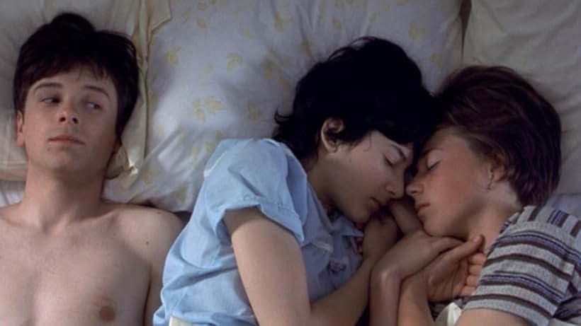 Charlotte Christeler, Alexandre Mérineau, and Karine Vanasse in Set Me Free (1999)