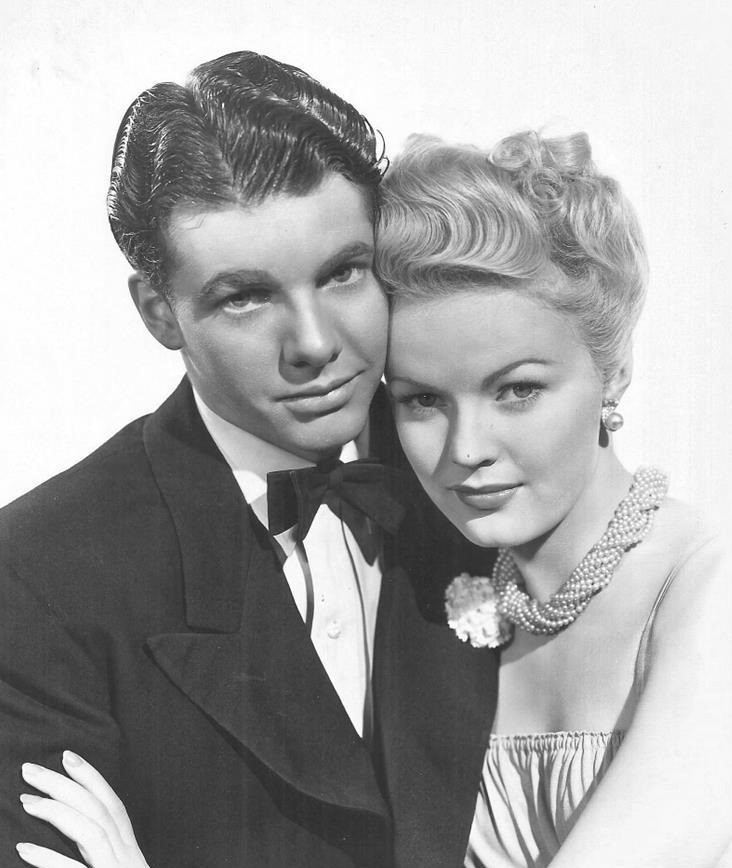 June Haver and Robert Condon in Home in Indiana (1944)