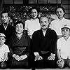 Setsuko Hara, Chieko Higashiyama, Kuniko Miyake, Zen Murase, Chishû Ryû, Isao Shirosawa, and Ichirô Sugai in Bakushû (1951)