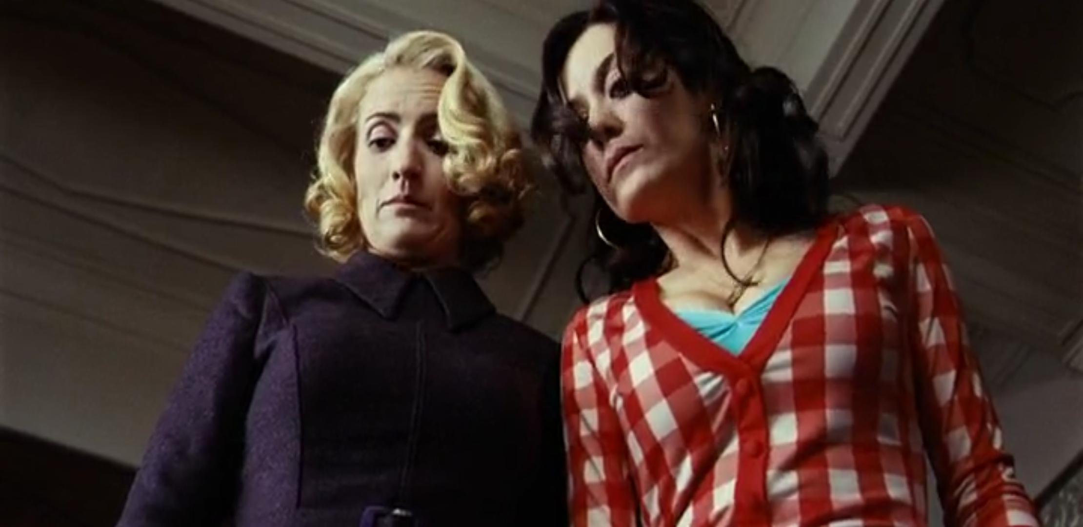 Alexandra Jiménez and Sílvia Abril in Spanish Movie (2009)