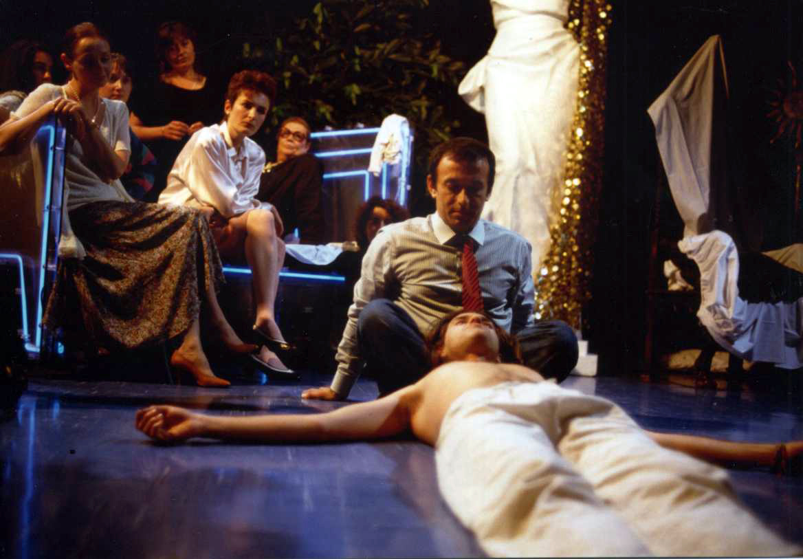 Milena Vukotic, Silvio Narciso, and Ottavio Rosati in Silvio and his Harem (1990)