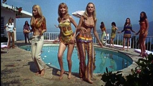 Dean Martin presents this Bikini-laden trailer