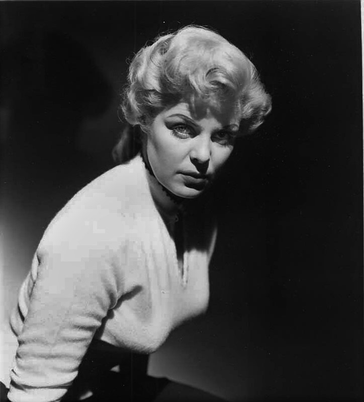 Cleo Moore in Bait (1954)