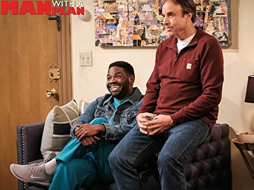 Kevin Nealon and Ron Funches in Man with a Plan (2016)