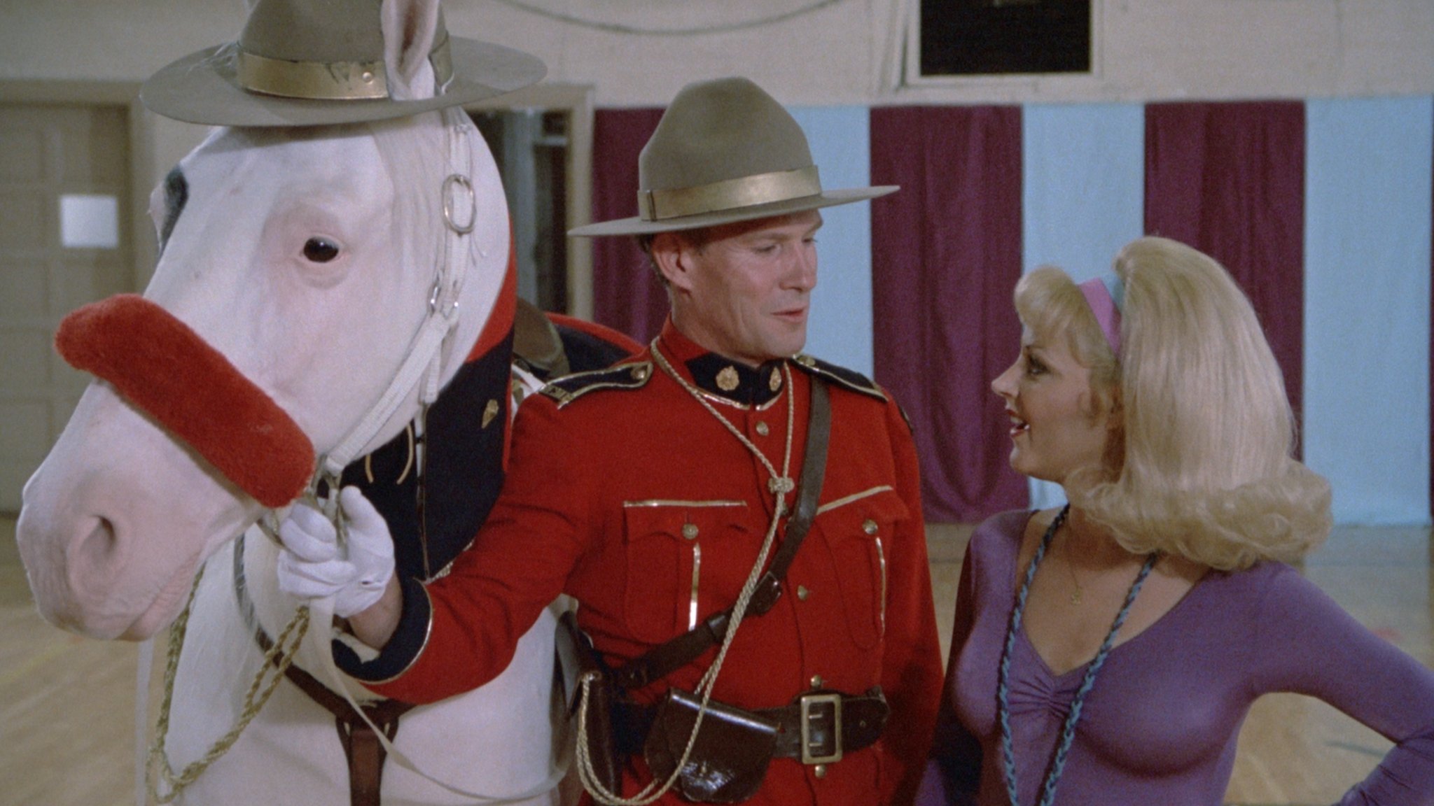 Candice Azzara and Tom Smothers in Pandemonium (1982)