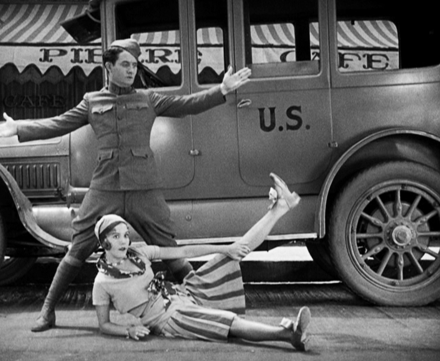 Dorothy Lee and Bert Wheeler in Half Shot at Sunrise (1930)