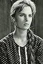 Ilinca Tomoroveanu in Dragoste lunga de-o seara (1964)