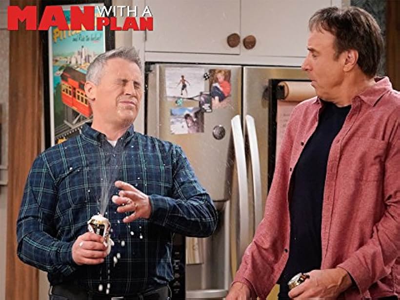 Matt LeBlanc and Kevin Nealon in Man with a Plan (2016)