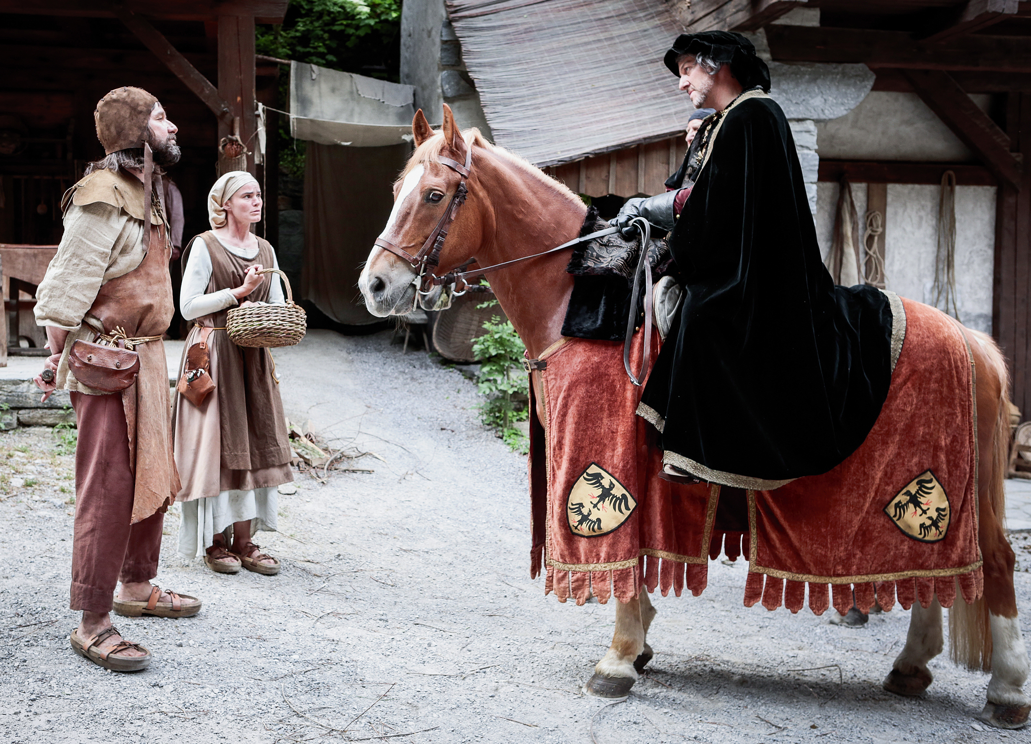 Michael Neuenschwander, Thomas Mathys, and Sandra Utzinger in Die Schweizer (2013)