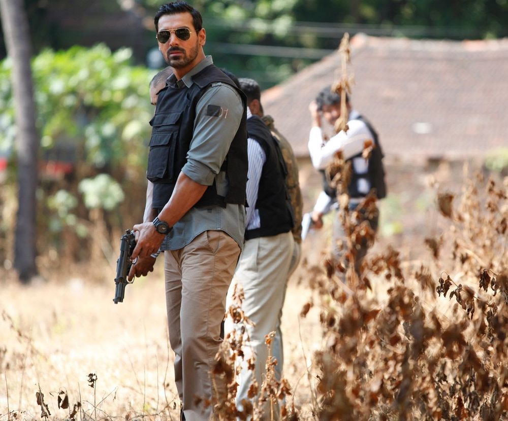 Madras Cafe (2013)