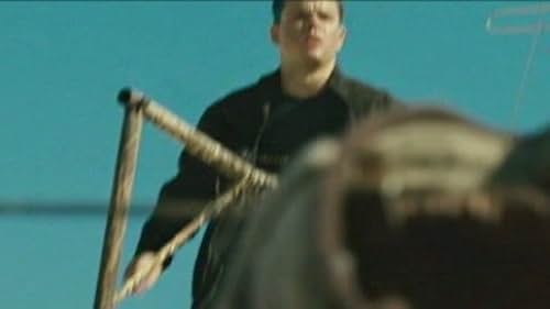 The Bourne Ultimatum Scene: Bourne Races Through Roof Tops