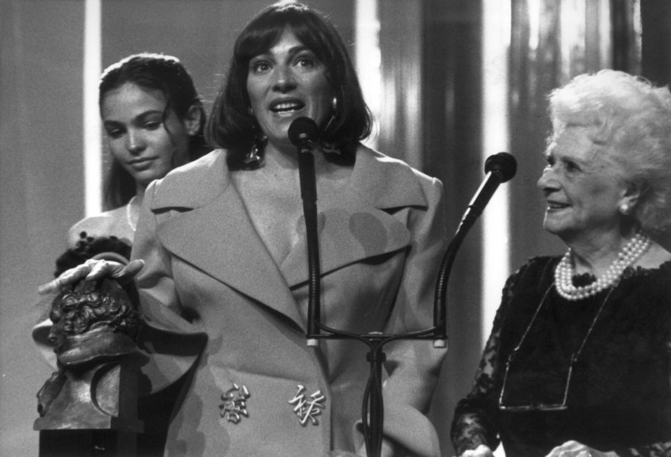 Carmen Maura, Aurora Redondo, and Inés Sastre in III Premios Goya (1989)