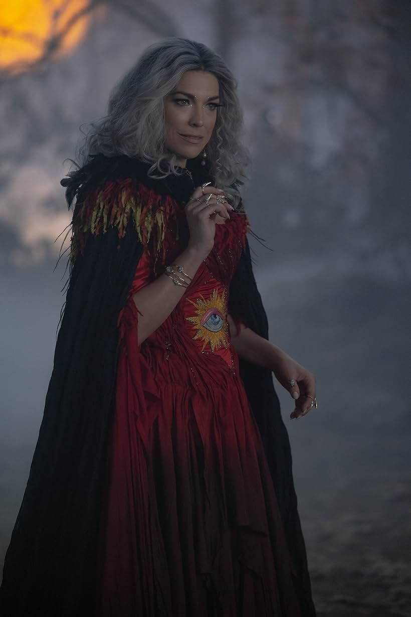 Hannah Waddingham in Hocus Pocus 2 (2022)