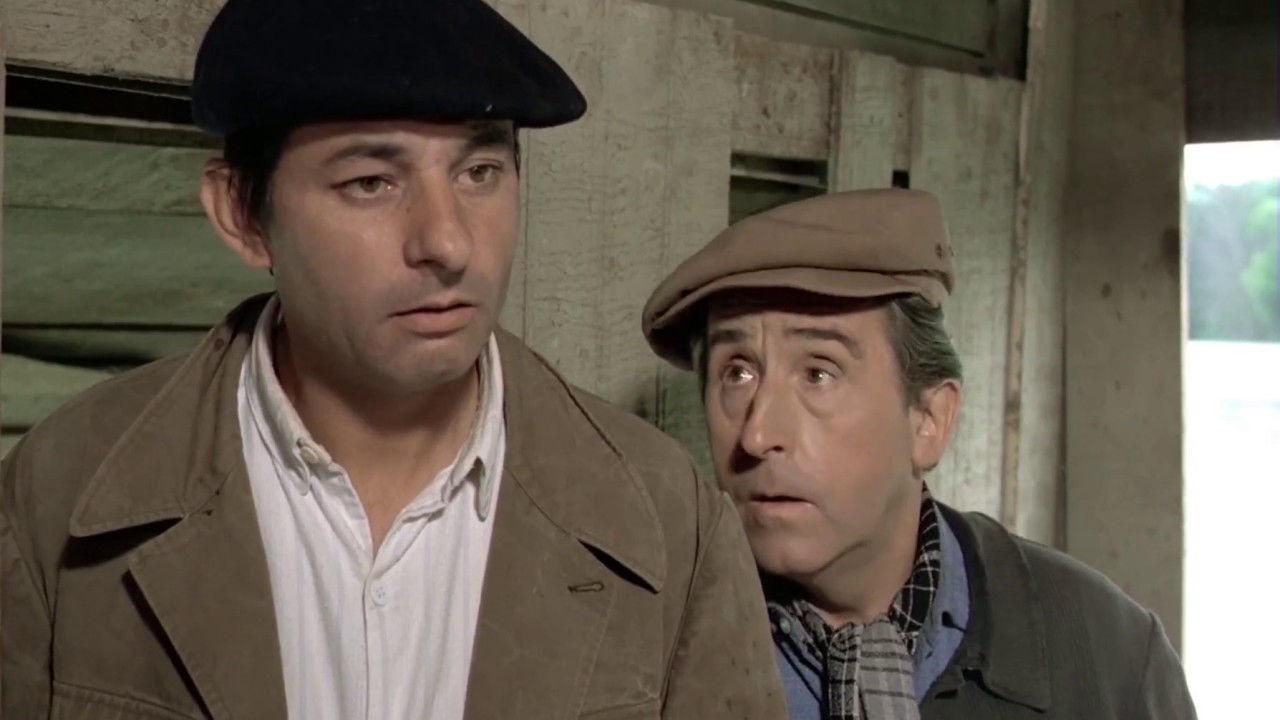 Henri Guybet and Jean Lefebvre in La 7ème compagnie au clair de lune (1977)