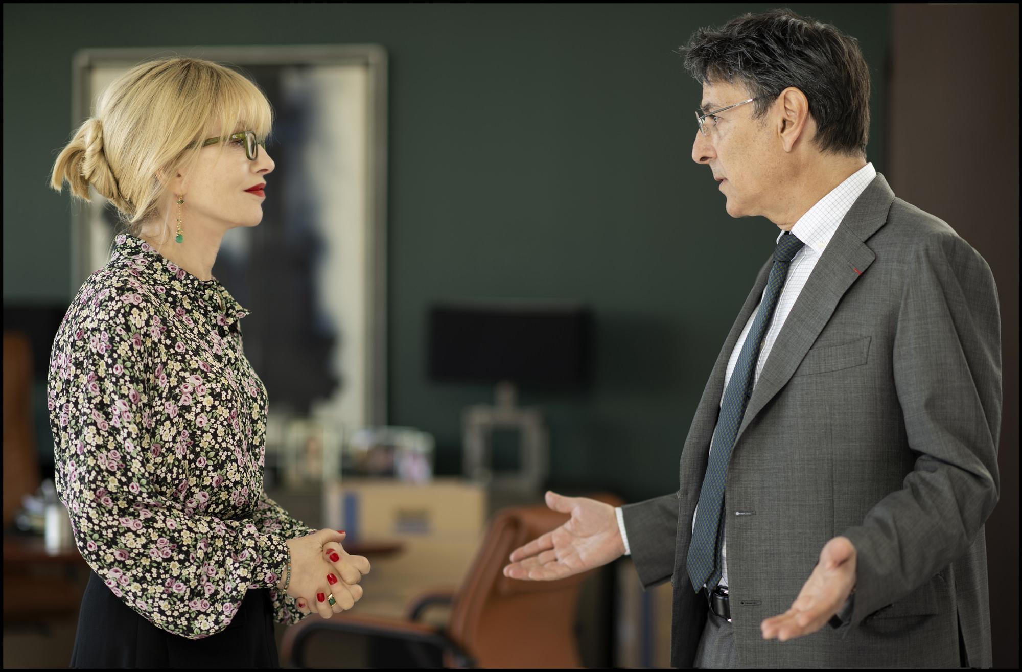 Isabelle Huppert and Yvan Attal in La Syndicaliste (2022)