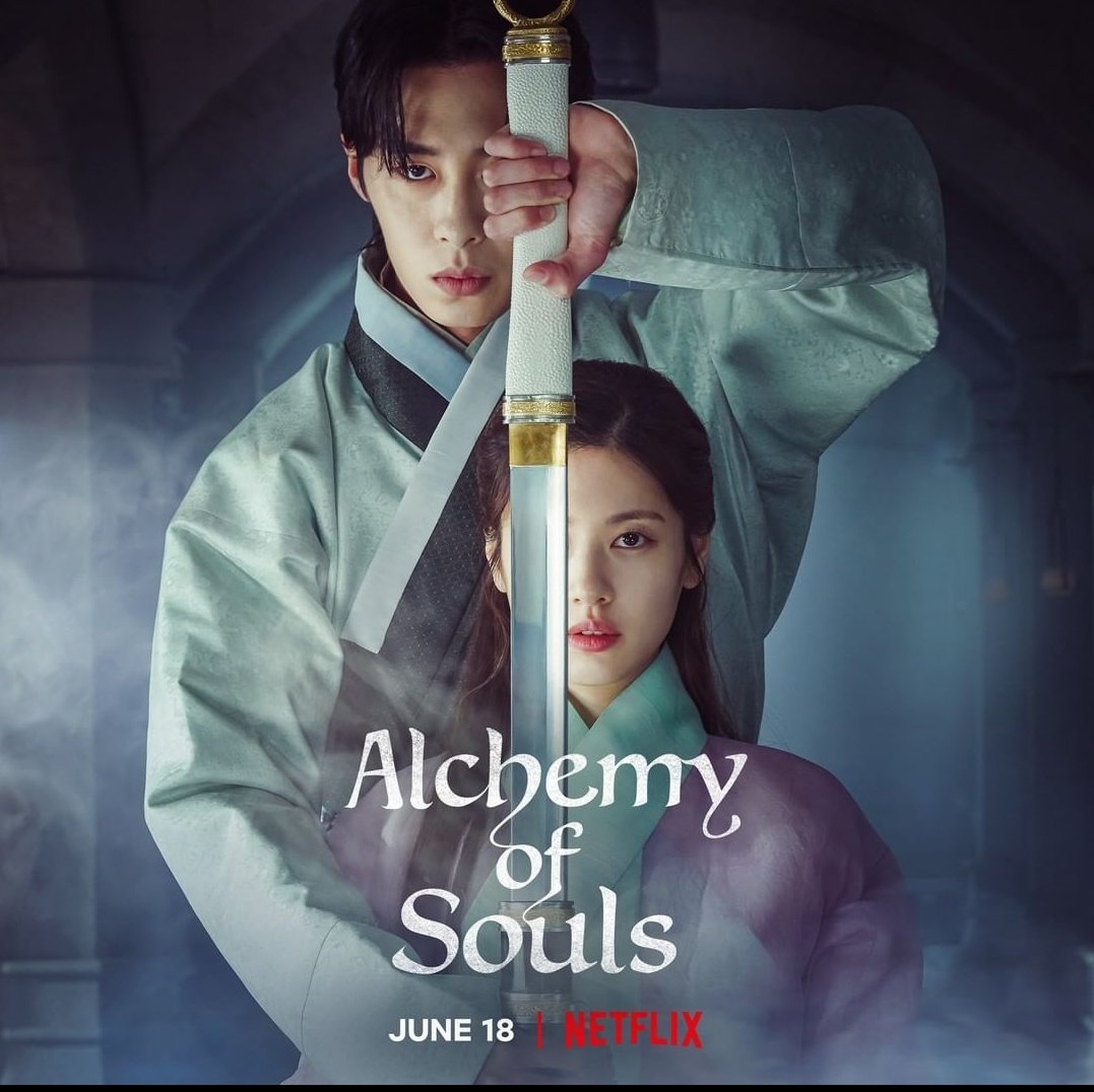 Jung So-min and Lee Jae-wook in Alchemy of Souls (2022)