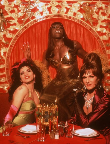 John Leguizamo, Wesley Snipes, and Patrick Swayze in To Wong Foo, Thanks for Everything! Julie Newmar (1995)