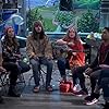 Kathy Bates, Aaron Moten, Elizabeth Ho, Tone Bell, Elizabeth Alderfer, and Dougie Baldwin in Disjointed (2017)