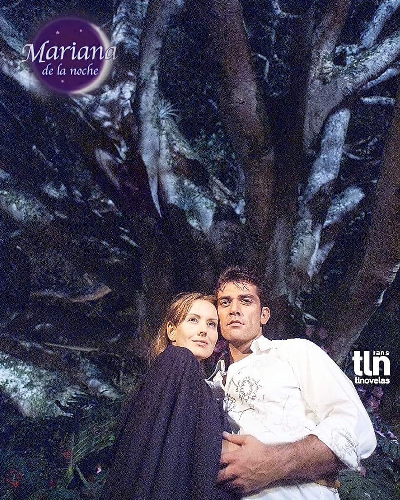 Alejandra Barros and Jorge Salinas in Mariana de la noche (2003)