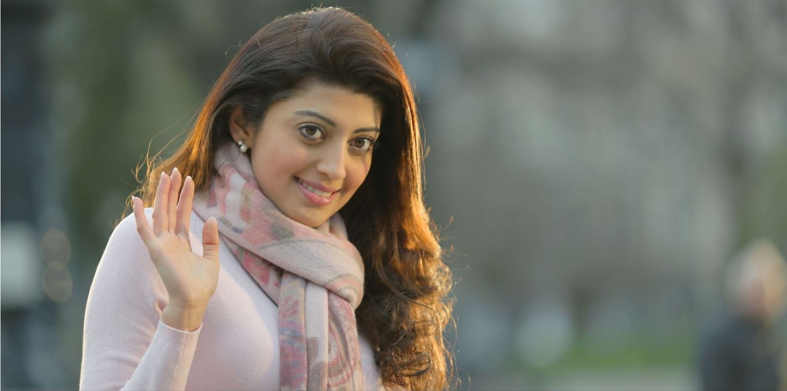 Pranitha Subhash in Massu Engira Masilamani (2015)