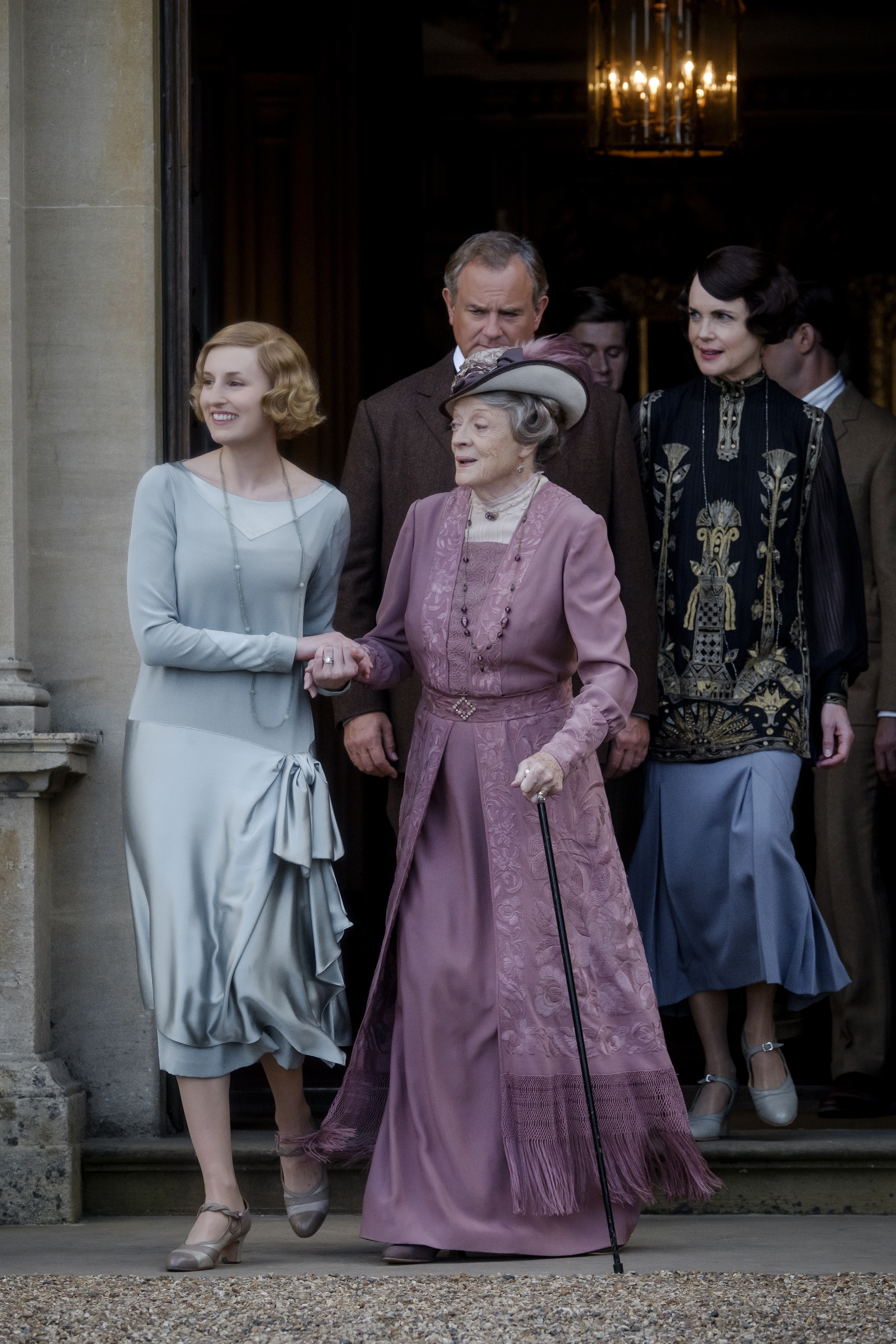 Elizabeth McGovern, Maggie Smith, Hugh Bonneville, Allen Leech, and Laura Carmichael in Downton Abbey (2019)