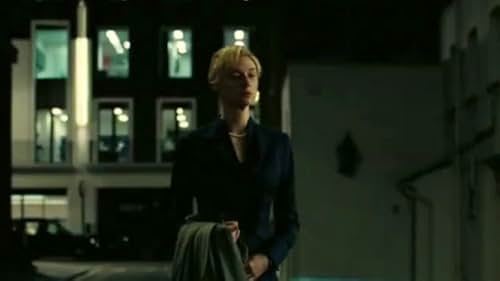 Tenet: Elizabeth Debicki (International Featurette)