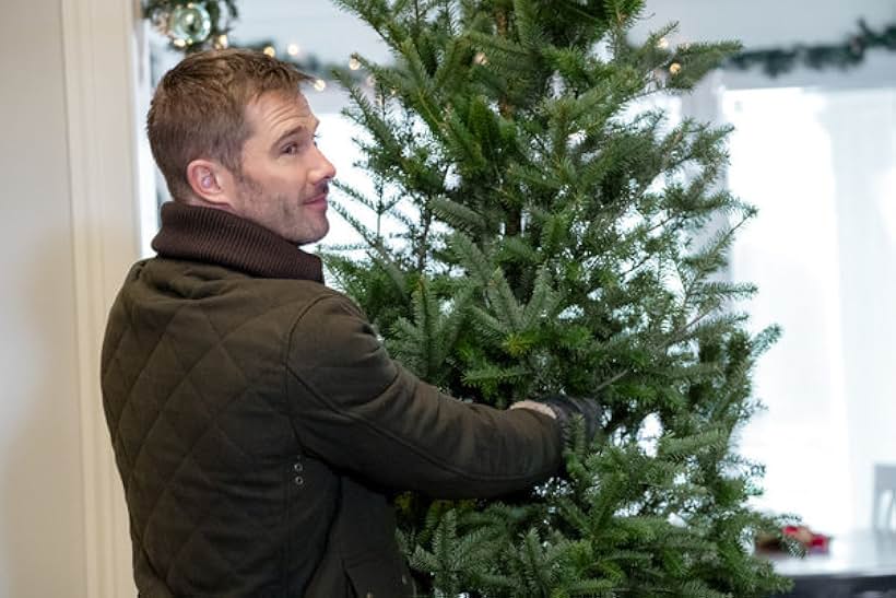 Luke Macfarlane in Karen Kingsbury's Maggie's Christmas Miracle (2017)