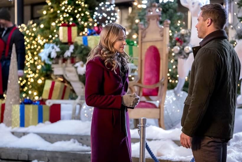 Jill Wagner and Luke Macfarlane in Karen Kingsbury's Maggie's Christmas Miracle (2017)