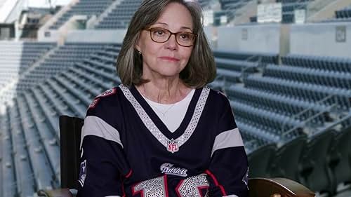 80 For Brady: Sally Field (Featurette)