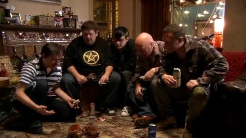 Ben Crompton, Johnny Vegas, Graham Duff, Tim Fallows, and Alfie Joey in Ideal (2005)