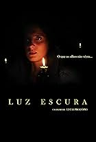 Luz Escura (2013)