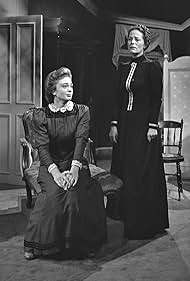 Malene Schwartz and Astrid Villaume in Tre søstre (1959)