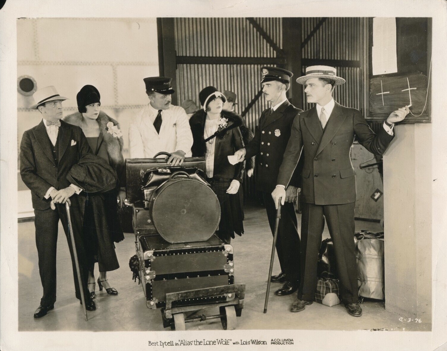 Paulette Duval, Bert Lytell, Ned Sparks, and Lois Wilson in Alias the Lone Wolf (1927)