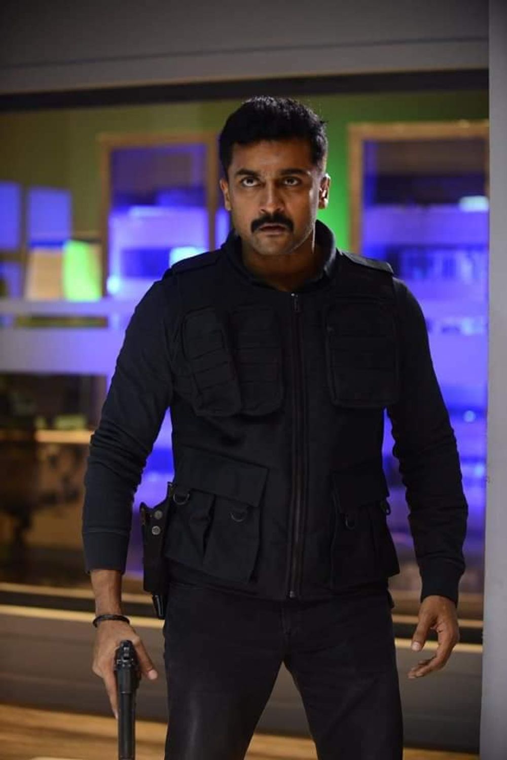 Suriya in Kaappaan (2019)