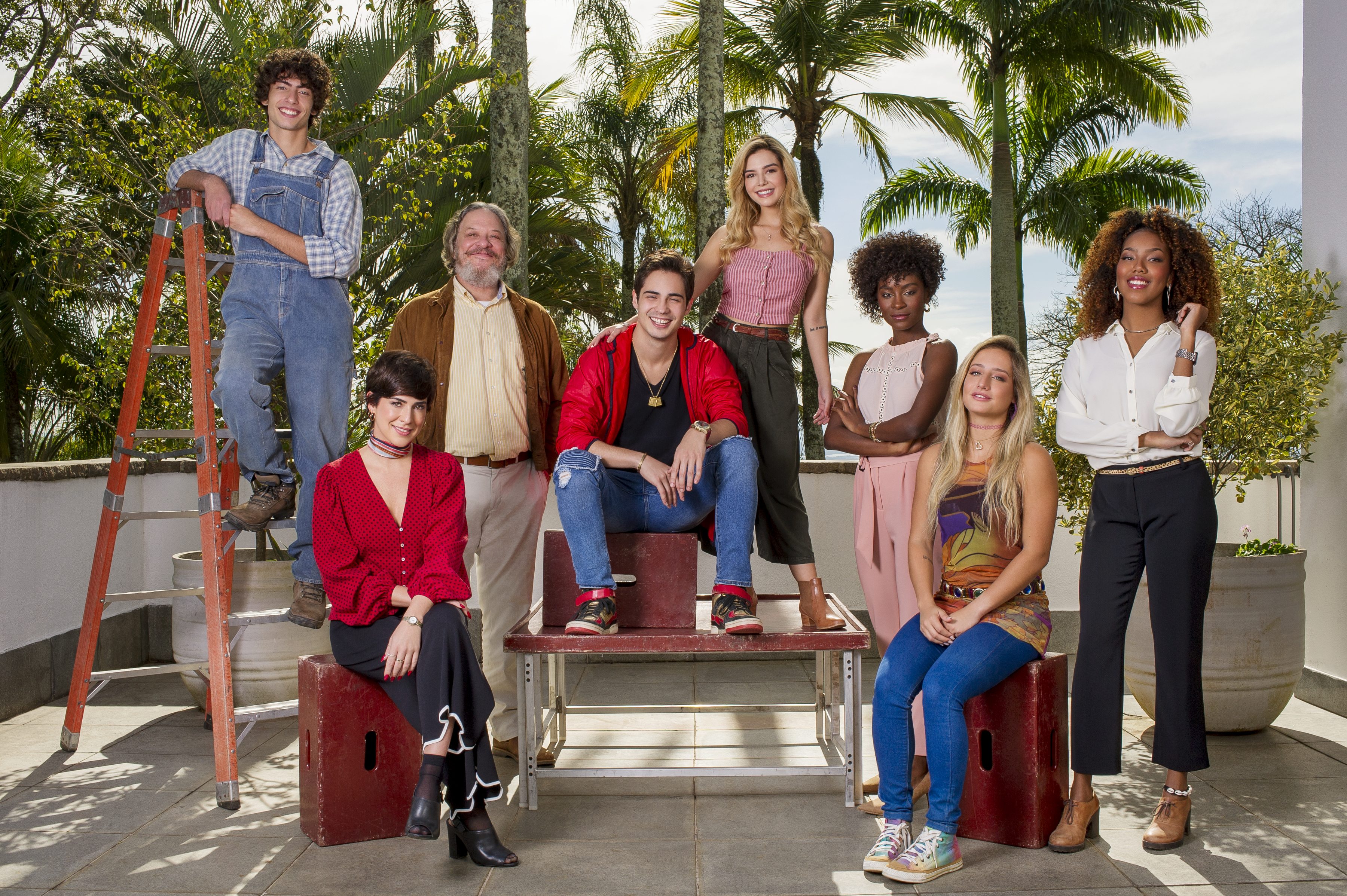 Ernani Moraes, Fernanda Paes Leme, Bruna Griphao, Giovanna Lancellotti, Lellê, Danilo Mesquita, Jaffar Bambirra, and Jeniffer Dias in Ricos de Amor (2020)