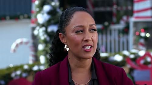 The Santa Stakeout: Tamera Mowry-Housley On Christmas Memories