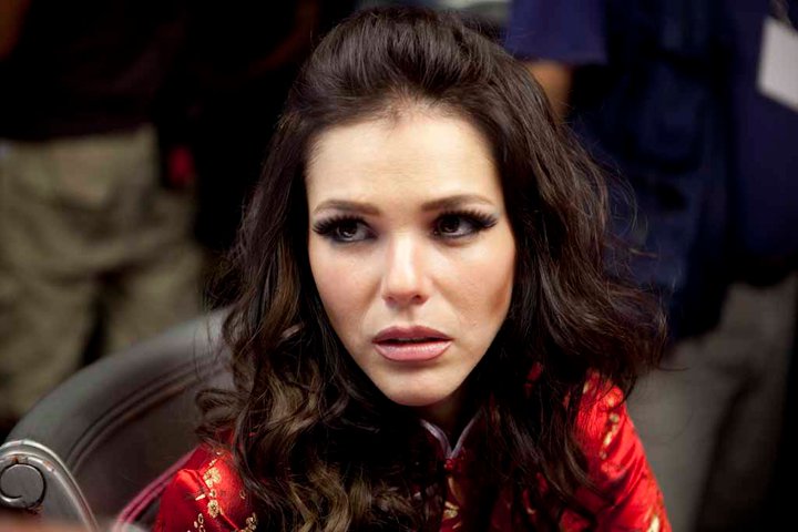 Kika Edgar in Mujeres asesinas (2008)