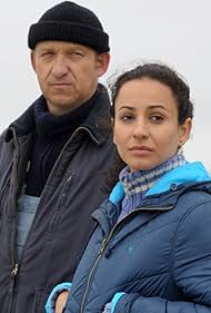 Peter Heinrich Brix and Sanâa Alaoui in Fischer fischt Frau (2011)