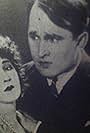 Lien Deyers and William Dieterle in Die Heilige und ihr Narr (1928)