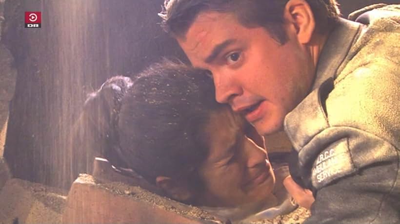 Scott Taylor and Natalie Anderson in The Royal (2003)