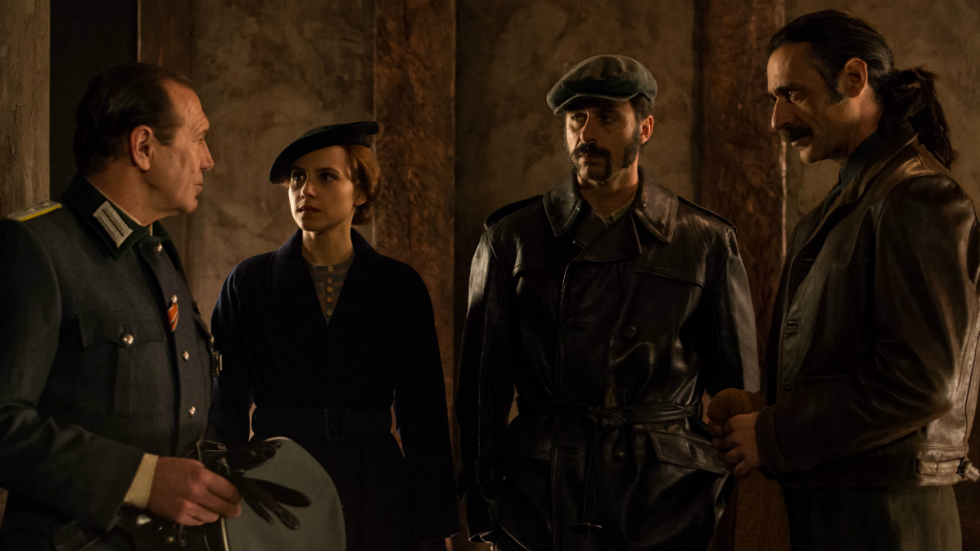 Juan Gea, Nacho Fresneda, Hugo Silva, and Aura Garrido in The Ministry of Time (2015)