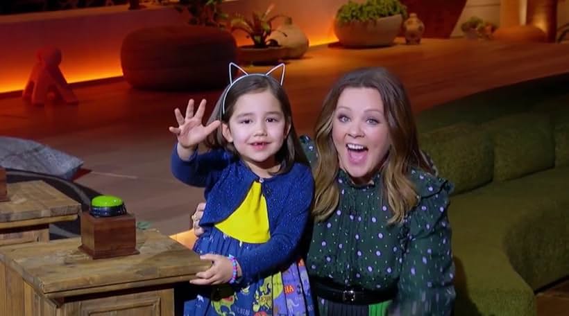 Arabella Grant and Melissa McCarthy in episode 406 of “Little Big Shots.”