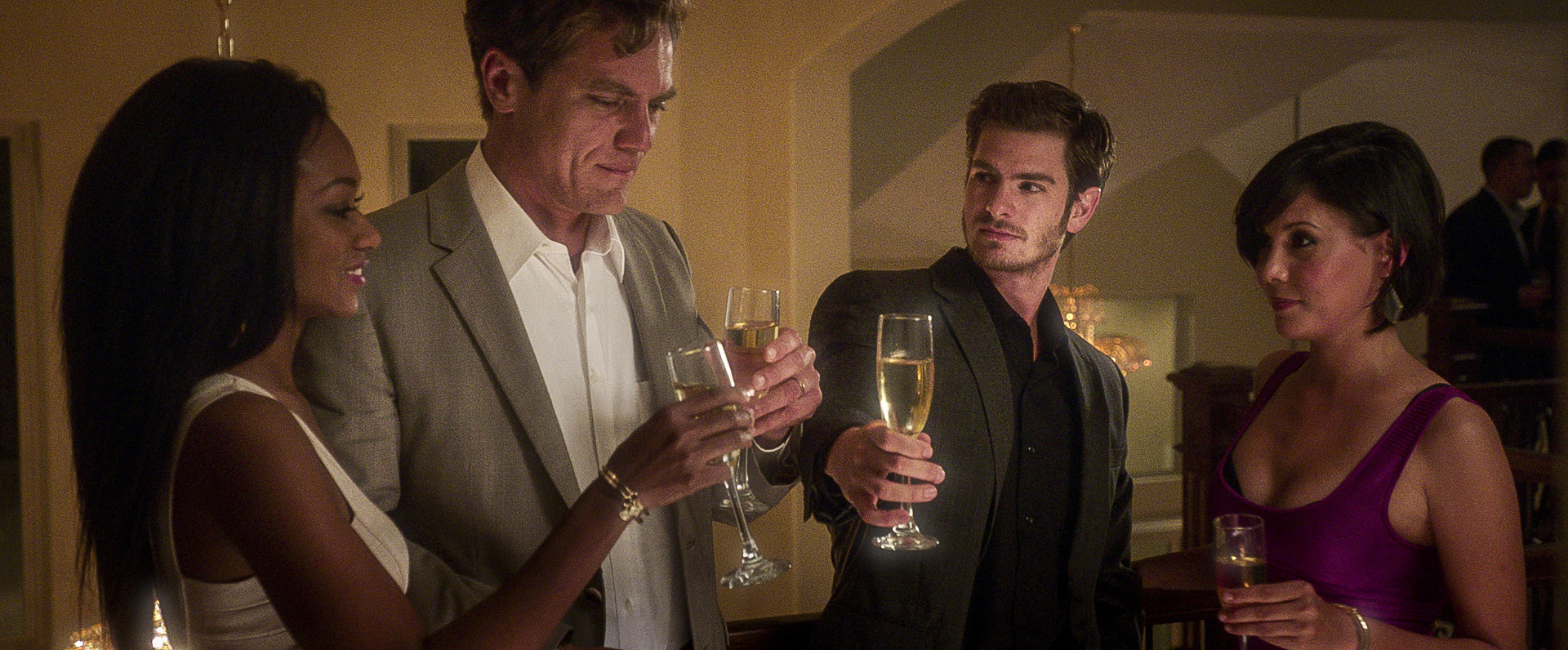 Michael Shannon and Andrew Garfield in 99 Homes (2014)