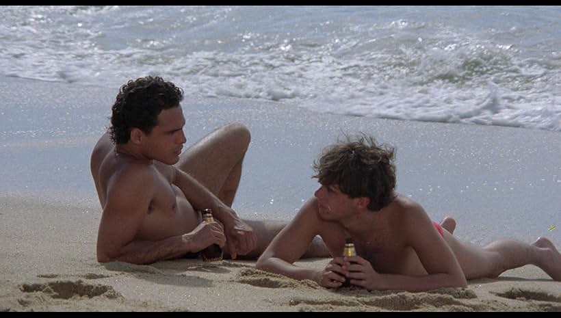 Andrés Bonfiglio and Humberto Lobato in Death on the Beach (1991)