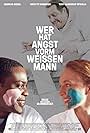 Andreas Giebel, Tony Harrisson, and Brigitte Hobmeier in Wer hat Angst vorm weißen Mann? (2013)